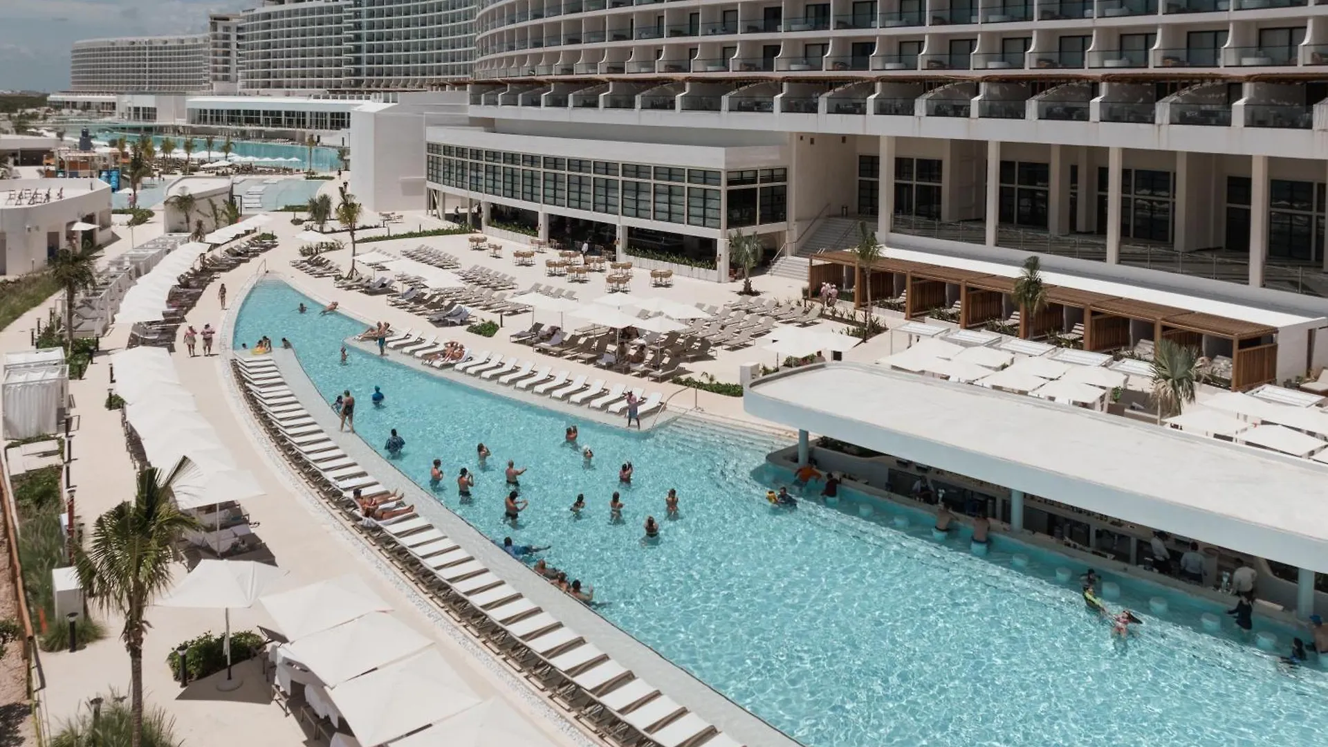 Ava Resort Cancun