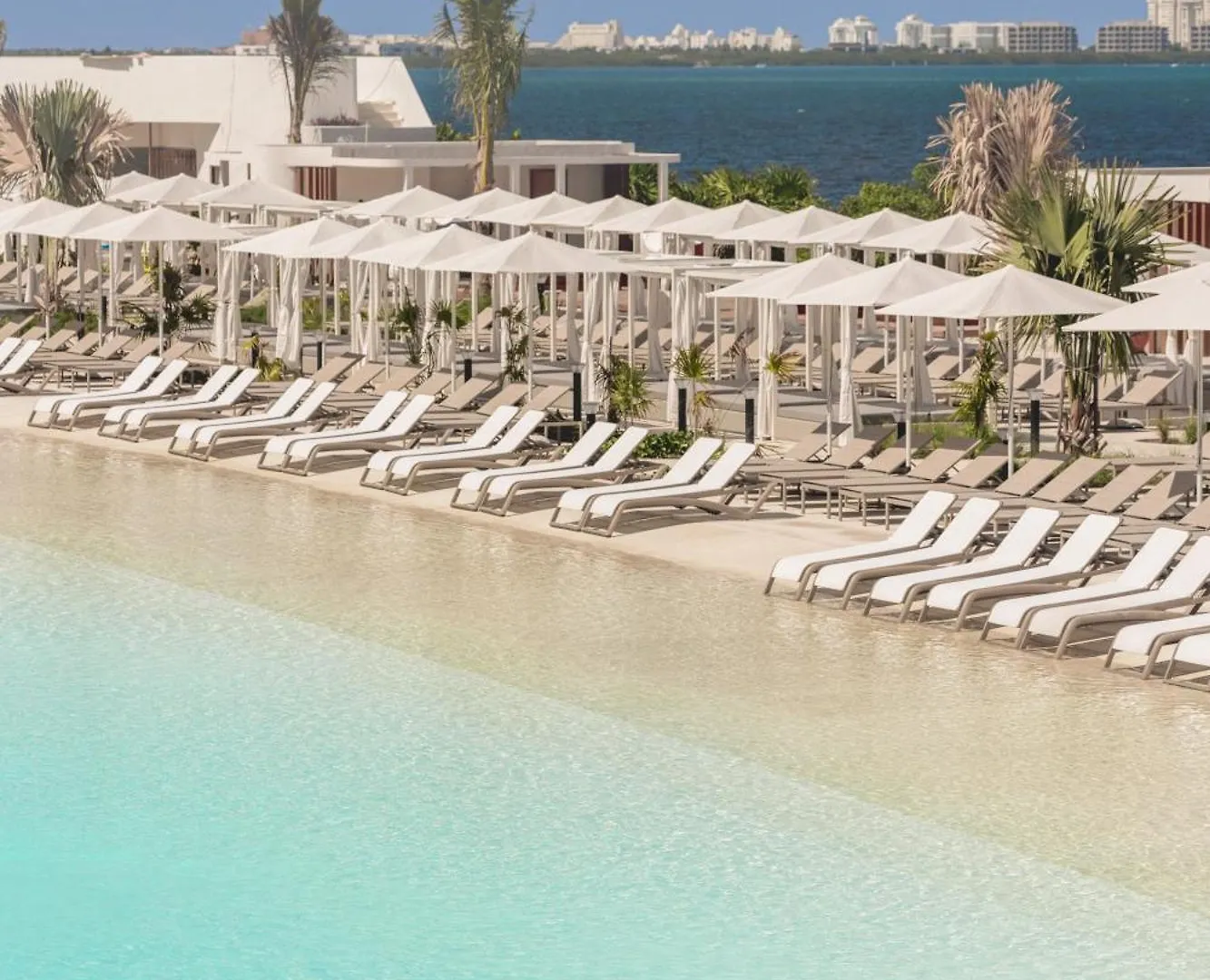 Ava Resort Cancun