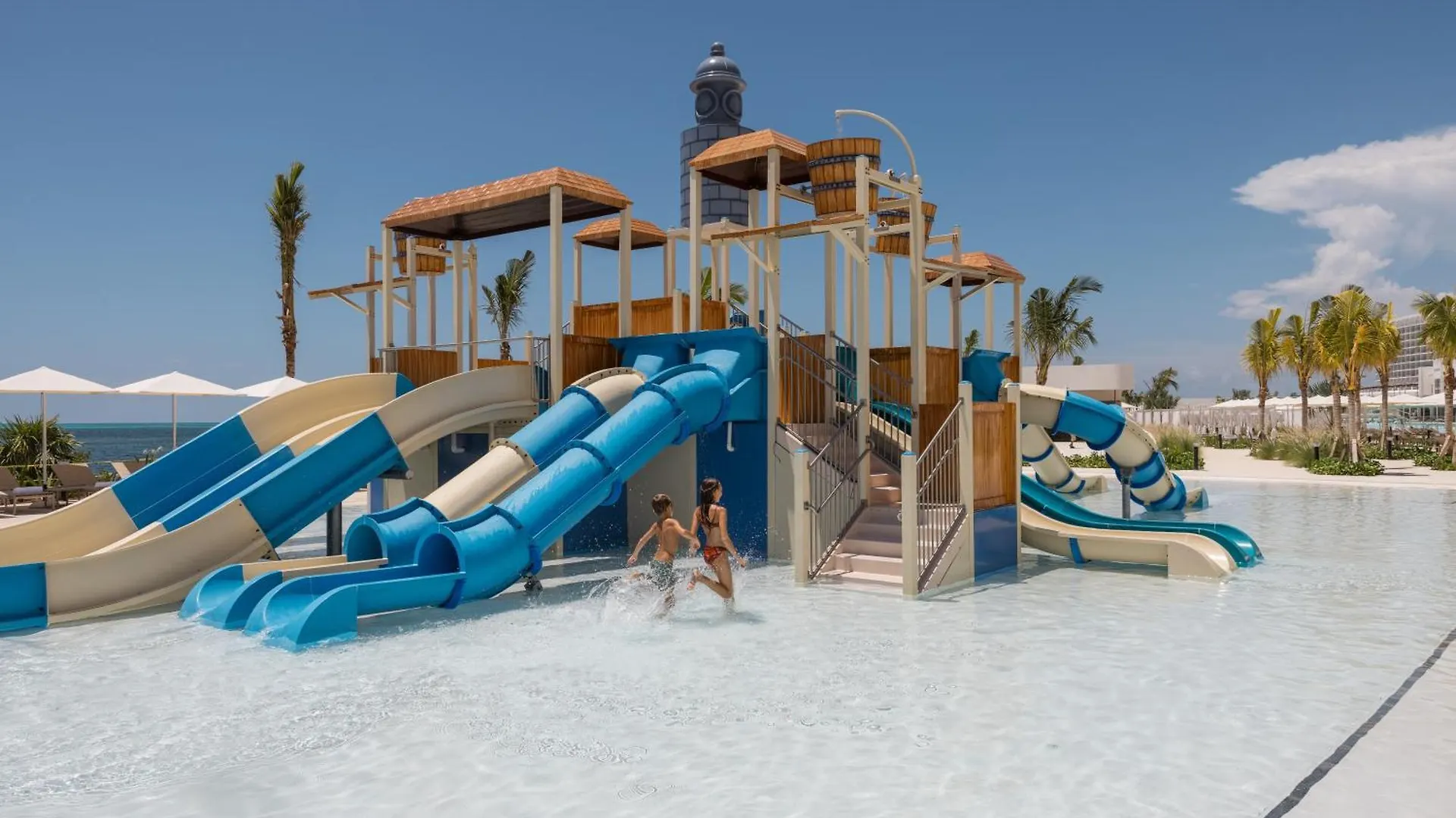 *****  Ava Resort Cancun Mexico