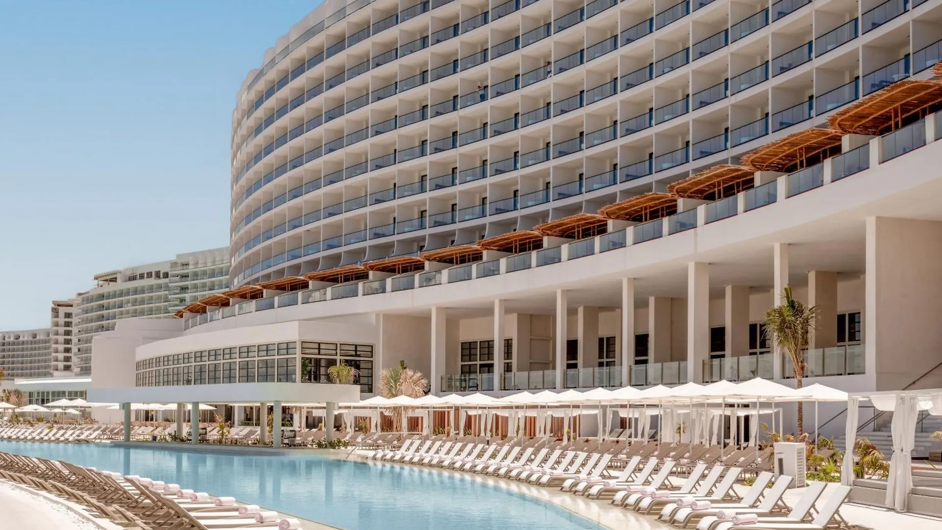 Ava Resort Cancun